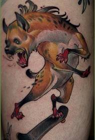 Persoonallisuus villikoiran tatuointikuvio