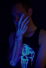 супер крутая рука кость флуоресцентная татуировка