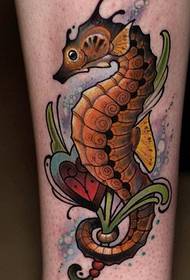 rankos mielas spalvos hipokampo tatuiruotės modelis