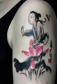 tatuagem de totem de braço fresco e clássico