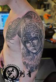 Lengan besar Zhao Yun tatu