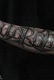 Blommor tatuering mönster för ekorre karaktär
