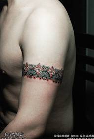 Αυστηρή όμορφη τοτέμ μοτίβο τατουάζ