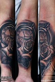 Classic tashi lokaci tebur tattoo juna