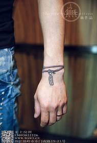 Personalized na pulseras tattoo