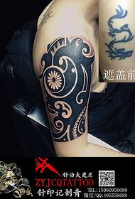 Cov caj npab loj totem tattoo