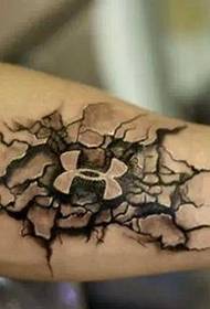 Akmens drožybos tatuiruotė