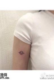 Modello di tatuaggio a cerniera piccolo fresco e carino