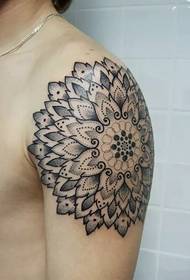 Tattoo-и хуби mandala totemро мубодила кунед