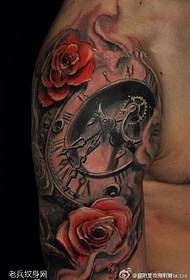 Kar vörös piros kísérteties óra tetoválás minta