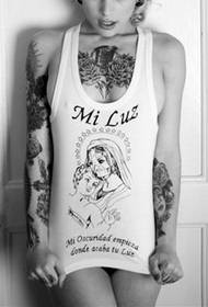 Anni del tatuaggio di bellezza di moda