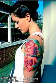 Shoulder hot red rose tattoo pattern