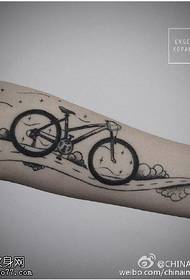 Gaivus mados dviračių tatuiruotės modelis