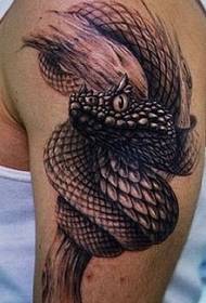 Un tatuaggio serpente realistico sul braccio (molto personale)