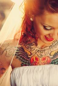 Collezione di tatuaggi sposa felice