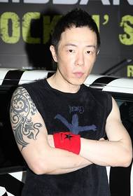 Ako ay isang mang-aawit na si Huang Guanzhong tattoo