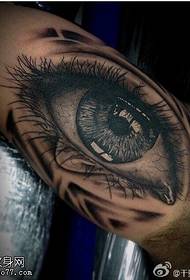 Iphethini ye-tattoo yeso enengqondo yangempela engu-classic