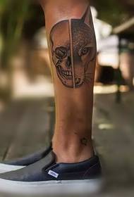 Tatuaggio con cuciture creative del tatuatore tedesco Valentin Hirsch