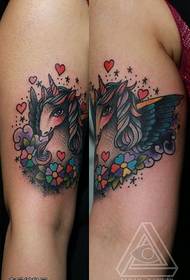 Malet englehest tatoveringsmønster