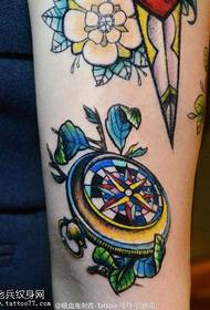 Zoo nkauj saib Compass tattoo qauv