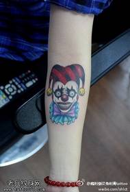 Arm söt färsk clown tatuering mönster