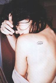 Quei tatuaggi di cui eravamo pazzi in quegli anni