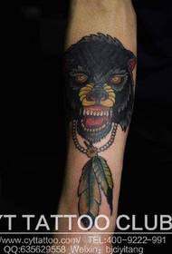 Tatŵ gorchudd clasurol braich
