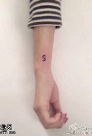 Modello tatuaggio semplice e fresco