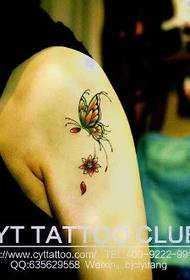 Magagandang tattoo ng butterfly arm