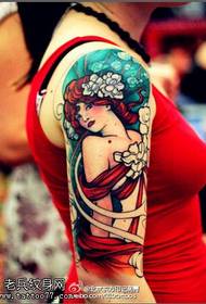 Modello di tatuaggi di bellezza classica dipinta in stile europeu è americanu