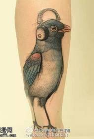 Patrón de tatuaje lindo pájaro lindo