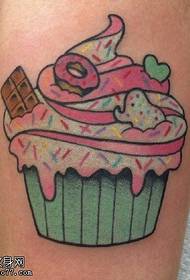 Modello di tatuaggio di gelato fresco in stile europeo e americano