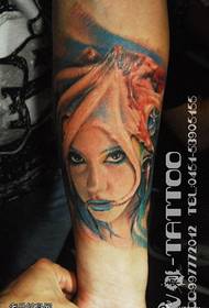 Beautiful and beautiful mermaid tattoo pattern