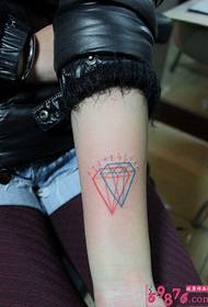 Kuq e blu dyshe foto tatuazhesh për krahun diamant