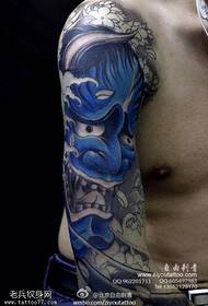 Tesoro blu bellissimo modello di tatuaggio sparso fiore di ciliegio
