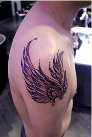 Personlighet manlig arm mode snygga vingar tatuering tatueringsbilder