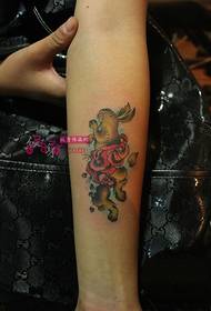 Simpatico coniglio foto braccio piccolo tatuaggio