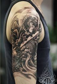 Fashion arm personality black and white Wei Tuo tattoo pattern picture
