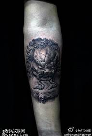 Patrún tattoo leon Weifeng