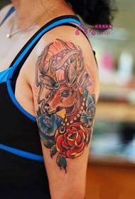 Diamantový jeleň hlava paže tetovanie obrázok