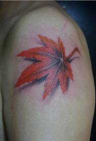 Şık kol güzel görünümlü renkli akçaağaç yaprağı dövme desen resmi