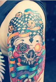 Immagine del modello del tatuaggio del pagliaccio variopinto di modo bello del braccio di personalità