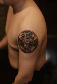 Immagini del tatuaggio moda braccio personalità