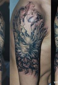 Horror vrede monsterhoved tatoveringsmønster