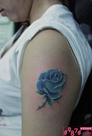 ब्लू गुलाब छोटे ताजा हाथ टैटू चित्र