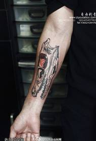 Arm wolf skull skull tattoo pattern