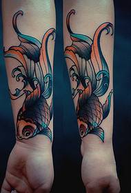 Традыцыйная татуіроўка на руку кальмара