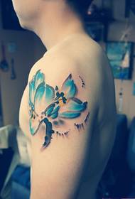 Inktstyl lotusarm tatoetfoto