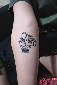 Schattige kleine olifant arm tattoo foto