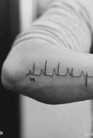 Einfach schwaarz Kardiogramm Tattoo Muster